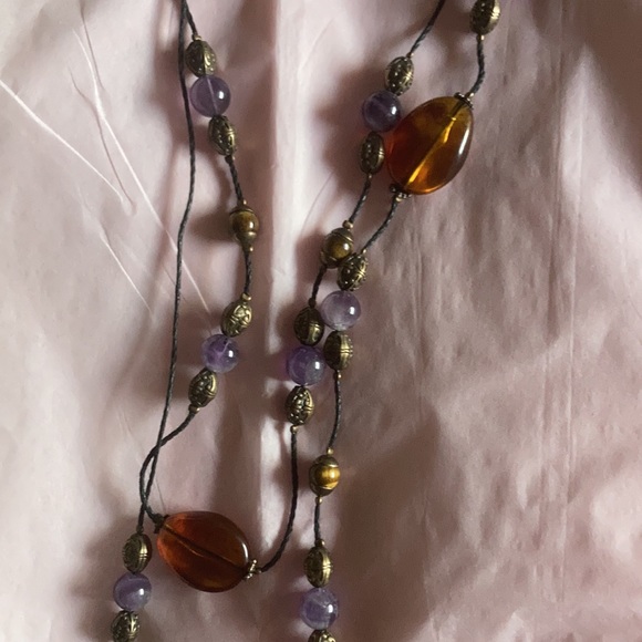 Amber amethyst with black and gold detailed beads - Picture 5 of 7